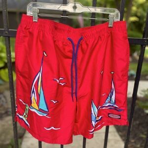 VINEYARD VINES red sailboat swim trunks